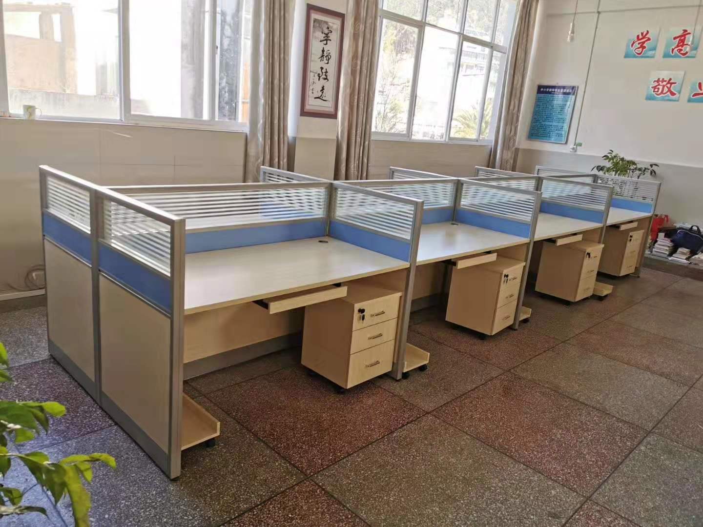 辦公屏風(fēng)卡位